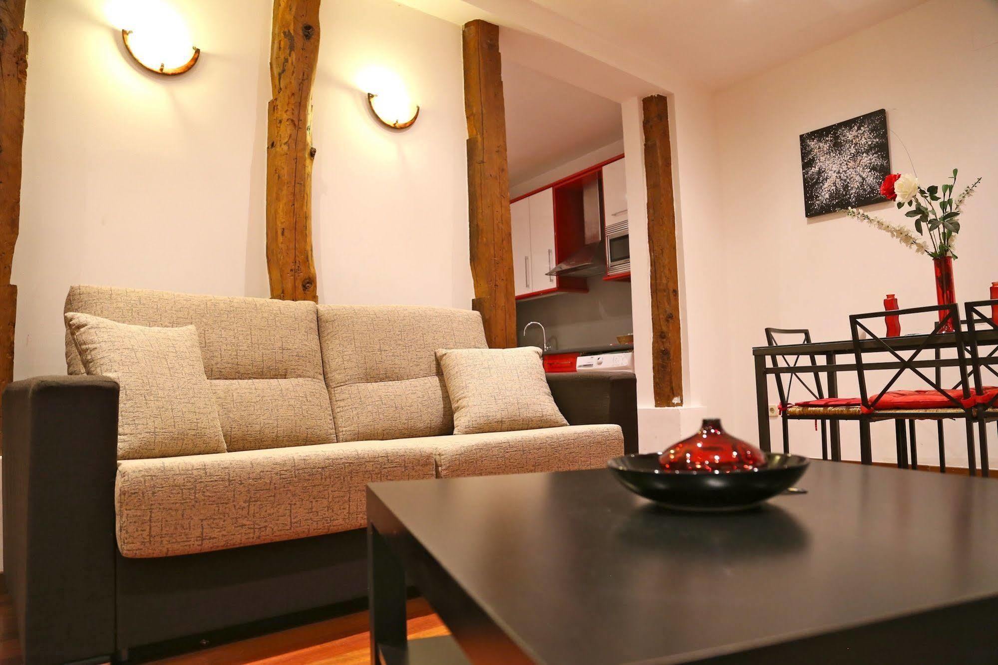 Prado Apartments Madrid Esterno foto