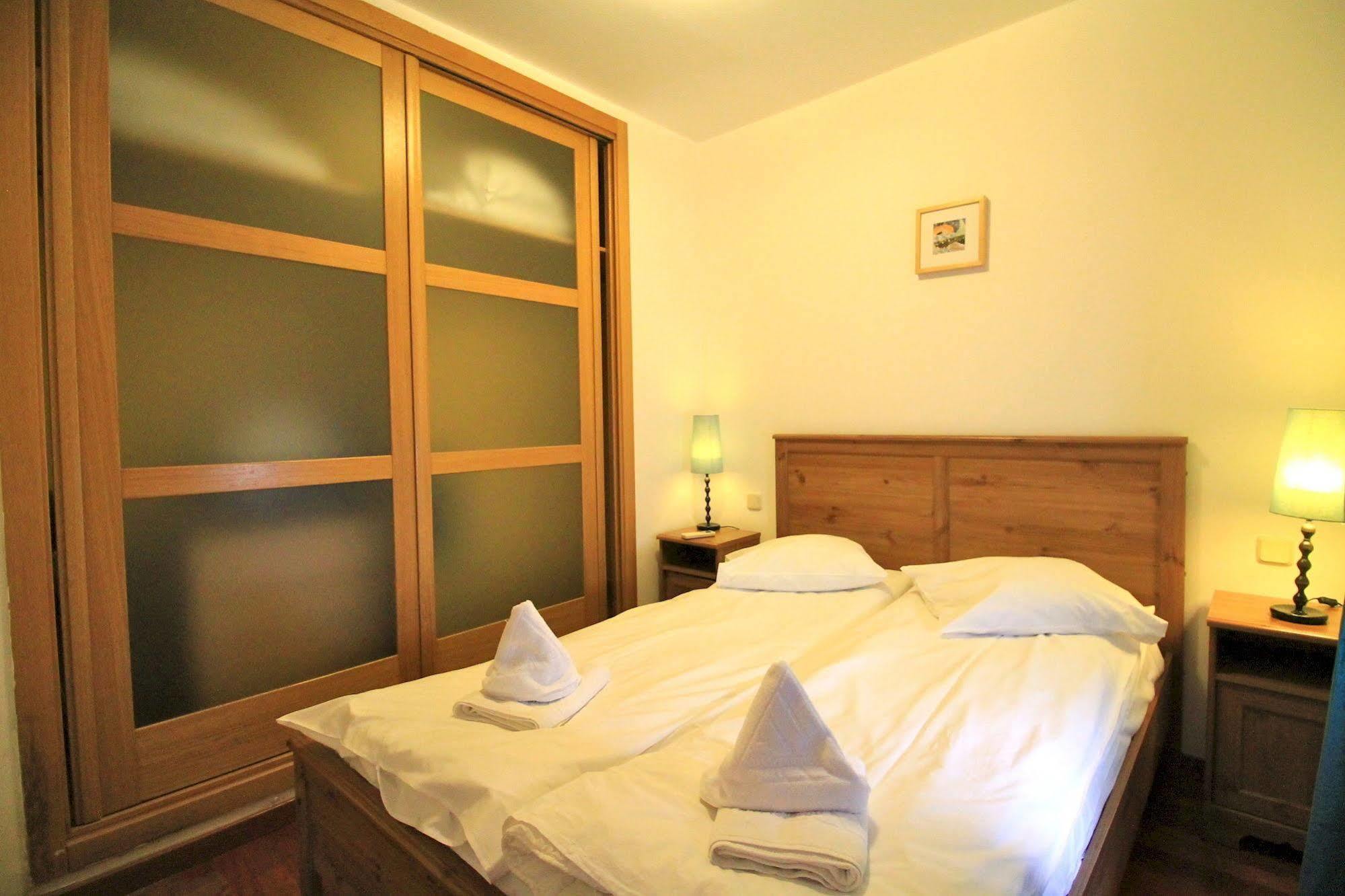 Prado Apartments Madrid Esterno foto