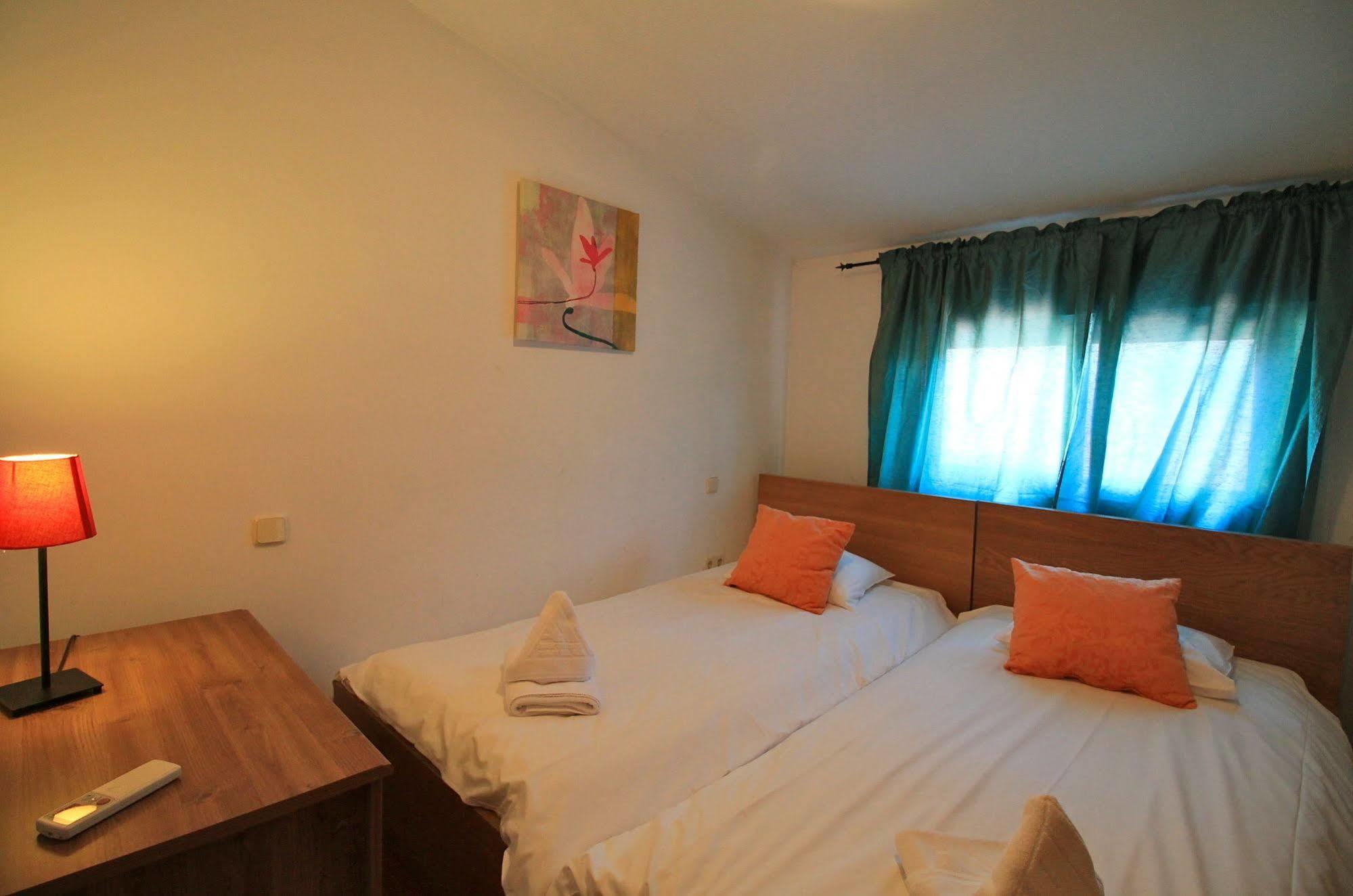Prado Apartments Madrid Esterno foto