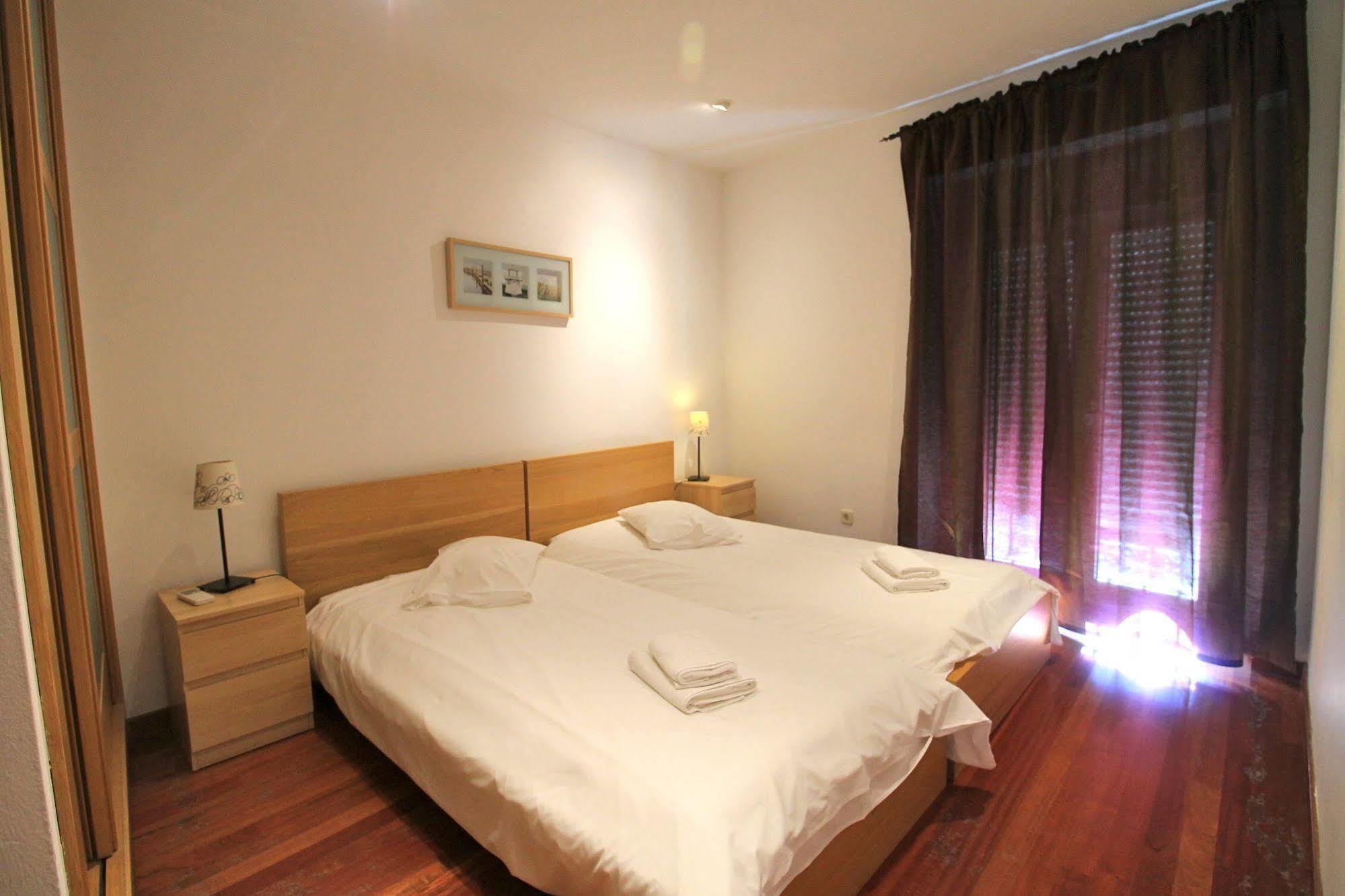 Prado Apartments Madrid Esterno foto