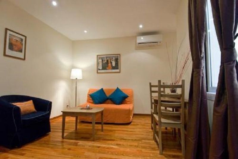 Prado Apartments Madrid Esterno foto